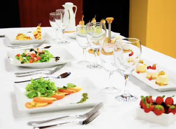 Banquete servido